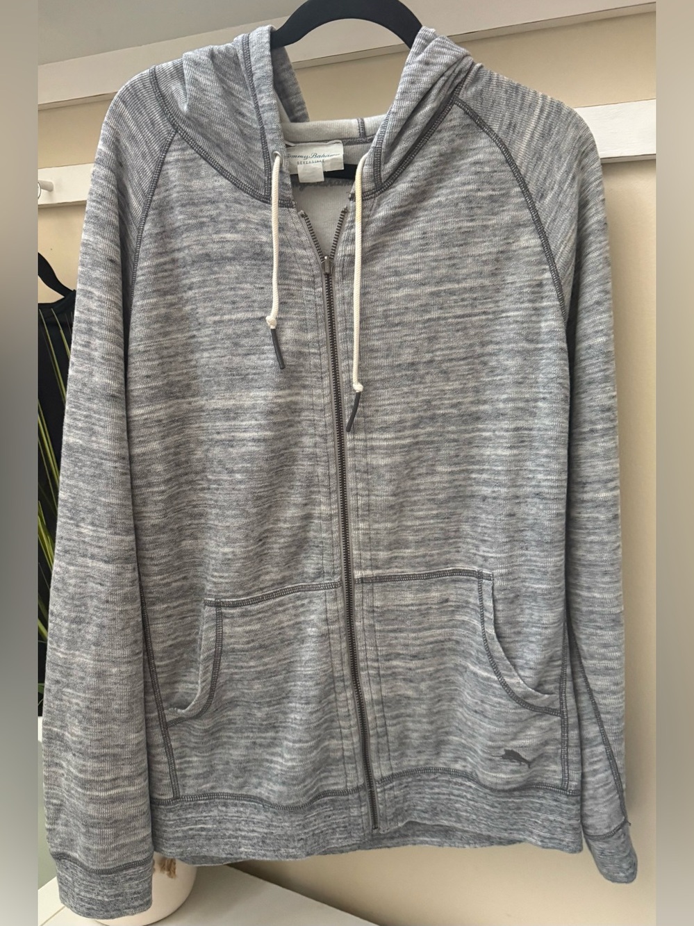 Tommy Bahama Gray Hoodie Bala Shark Zip Jacket Large Grey Reversible Sweater EUC